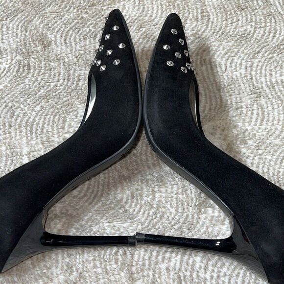 GUESS Suede Stiletto Heels with Silver Studs Black "WGMAIRE" Sz 6 - Picture 5 of 7